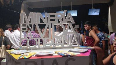 Sergio U�ac en la FNS: �Le decimos no a la miner�a contaminante�