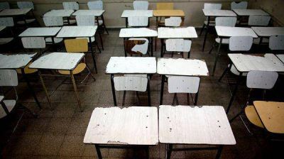 Los docentes rompieron el di�logo en medio de las negociaciones y anunciaron un paro nacional