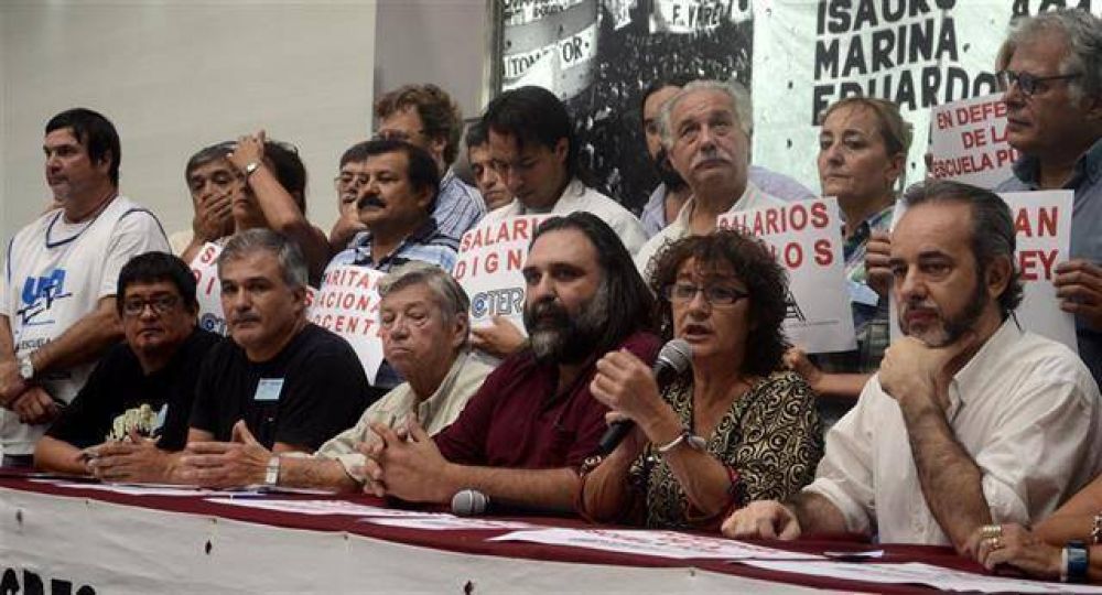 Los docentes rompieron el di�logo y anunciaron un paro nacional para el 6 y 7 de marzo