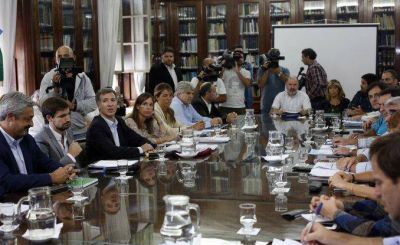 Defensor del Pueblo bonaerense pide que se reabra la paritaria nacional docente