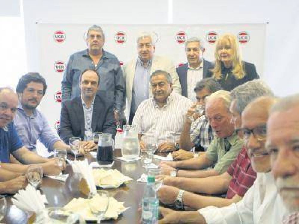 La UCR no acompa�a a los trabajadores