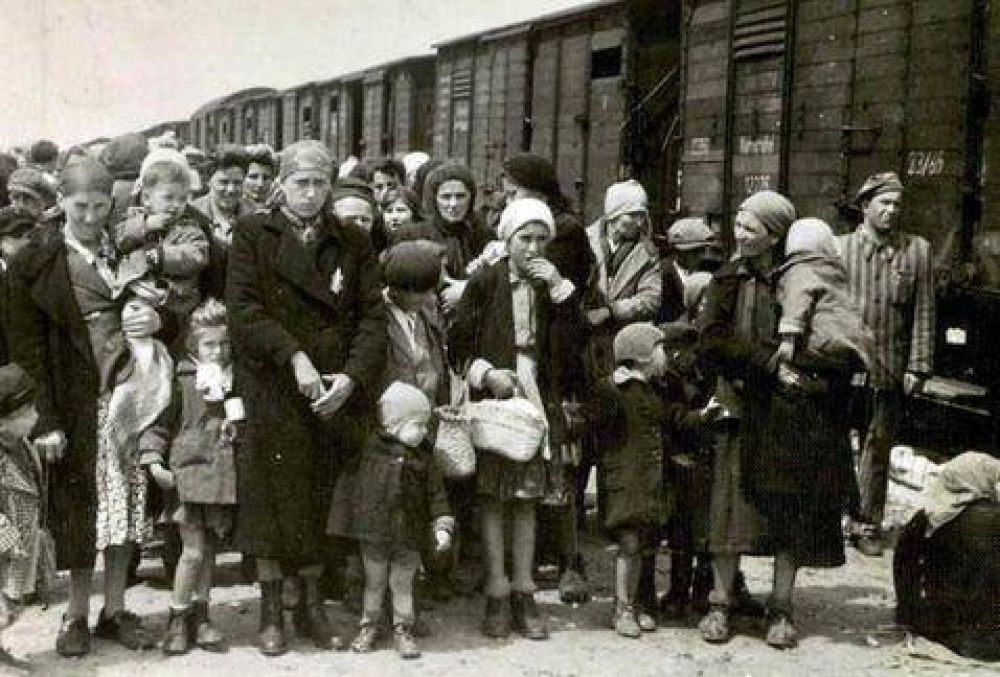Polonia restituir inmuebles a sobrevivientes del Holocausto