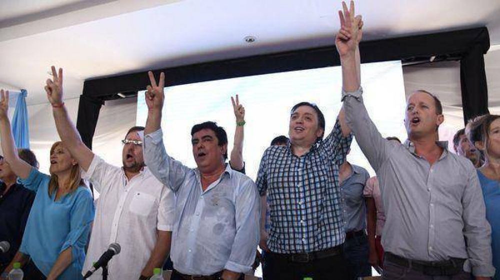 Con Mximo Kirchner en primera fila, el PJ bonaerense intent dar una muestra de unidad con miras a las elecciones