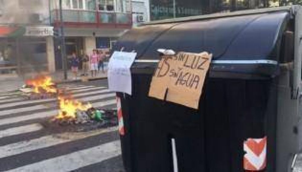 Protestas en Capital y el Conurbano: sin luz y con calor