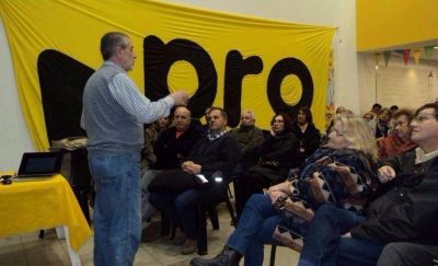 El marplatense alineado al PRO que inici� una campa�a contra el paro docente