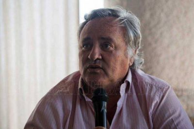 Llamativos dichos del ministro de Gobierno sobre el tren a Mar del Plata