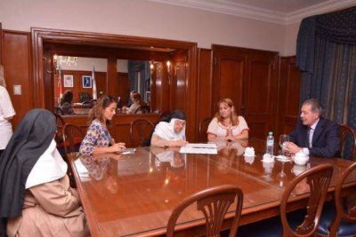 Entre Jefatura de Gabinete y la Congregaci�n Hermanas de la Compa��a de la Cruz