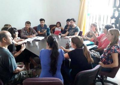 Bonifatti se reuni� con familias del PROCREAR que no pueden acceder a sus lotes