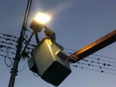 Mejoran la iluminaci�n en avenida Alfons�n