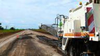 Pergamino: Comenz� la obra de reconstrucci�n del camino Gerrico-La Violeta tras dos d�cadas de reclamos