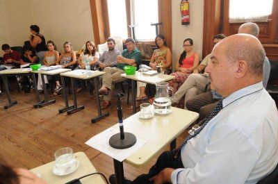 La UNLP crear� las Diplomaturas en H�bitat, Salud Comunitaria, Econom�a Social y Educaci�n Popular