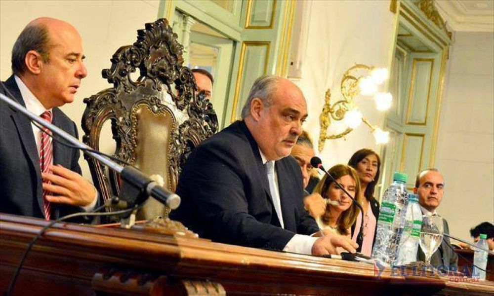 Todo listo para la Asamblea Legislativa: Colombi retoca su �ltimo discurso
