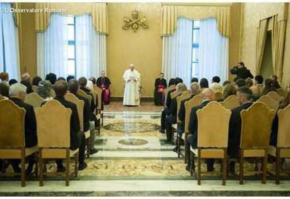 El Papa alent� la misi�n de los voluntarios de la Delegaci�n Cat�lica para la Cooperaci�n, de los Obispos de Francia