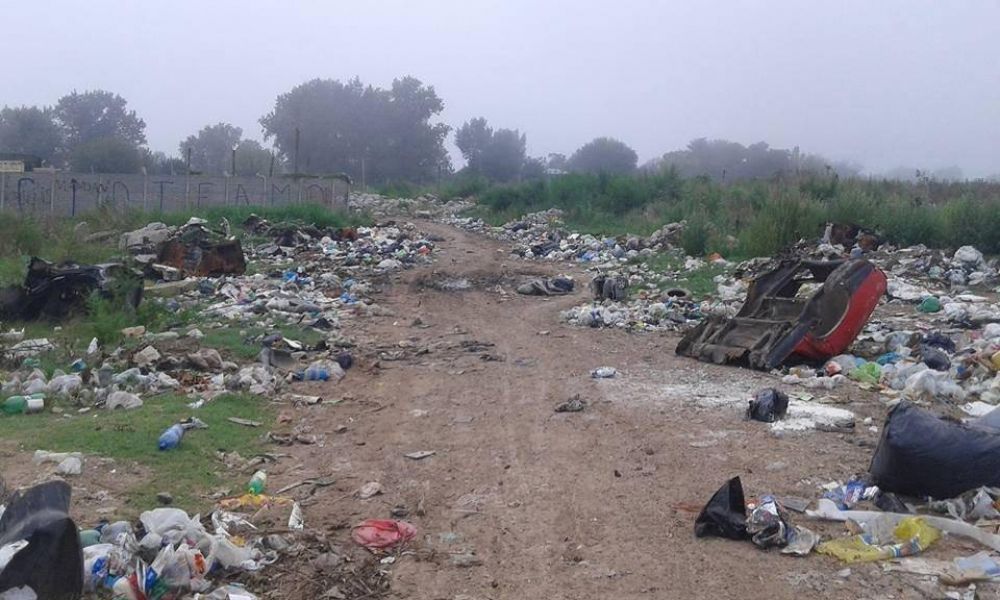 Barrio de Ezeiza se convirti� en la capital de la basura
