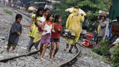 Camboya; el obispo de periferia que vive con los discapacitados