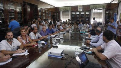 Gobierno bonaerense y gremios docentes, en un encuentro clave