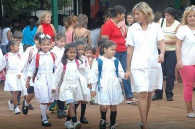 EDUCACI�N RATIFICA EL CALENDARIO ESCOLAR 2017
