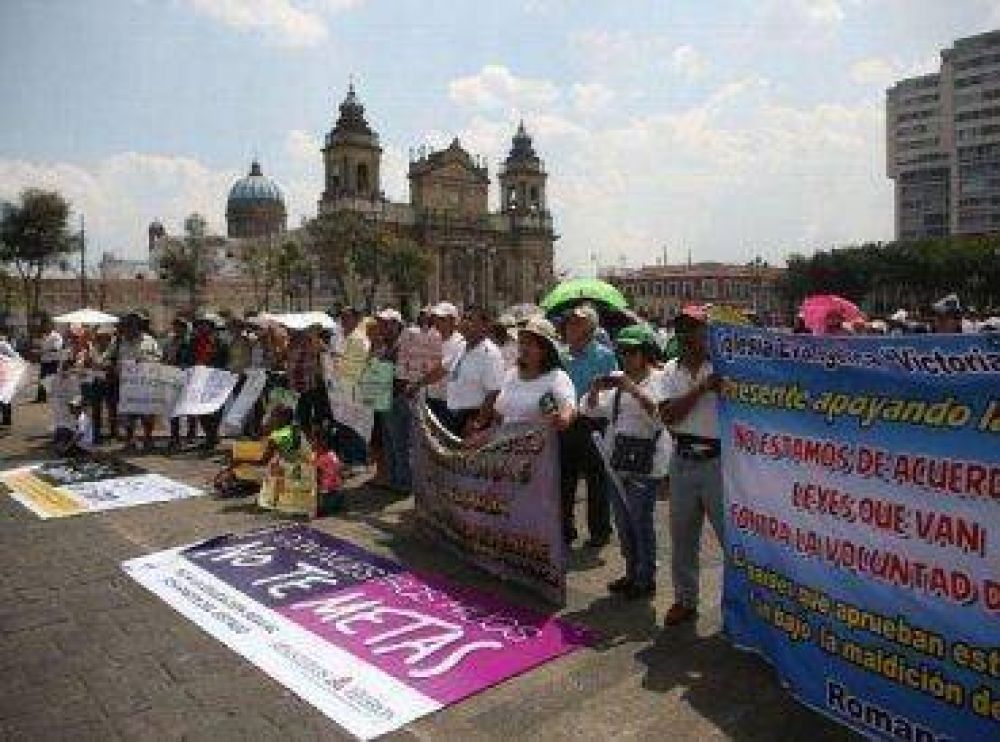 Evanglicos marchan oponindose al aborto en Guatemala