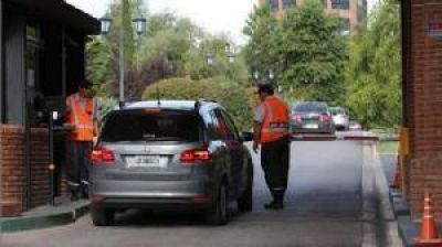 Por los robos en los countries, el gobierno aconseja poner rejas