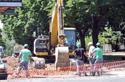 Nuevos cortes de tr�nsito por avances en el colector cloacal y por limpieza en Espora