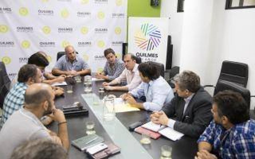 Quilmes: Martiniano Molina recibi a representantes del Club Don Bosco