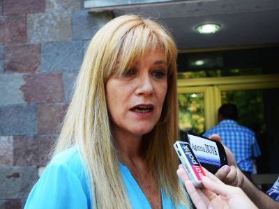 Ver�nica Magario: 
