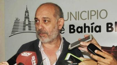 El Municipio, contra la polic�a: 
