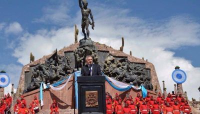 Emotivo acto por el triunfo de Humahuaca