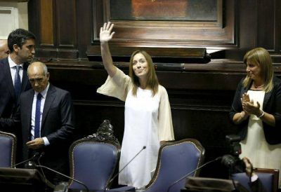 Vidal busca grietas en los docentes: 