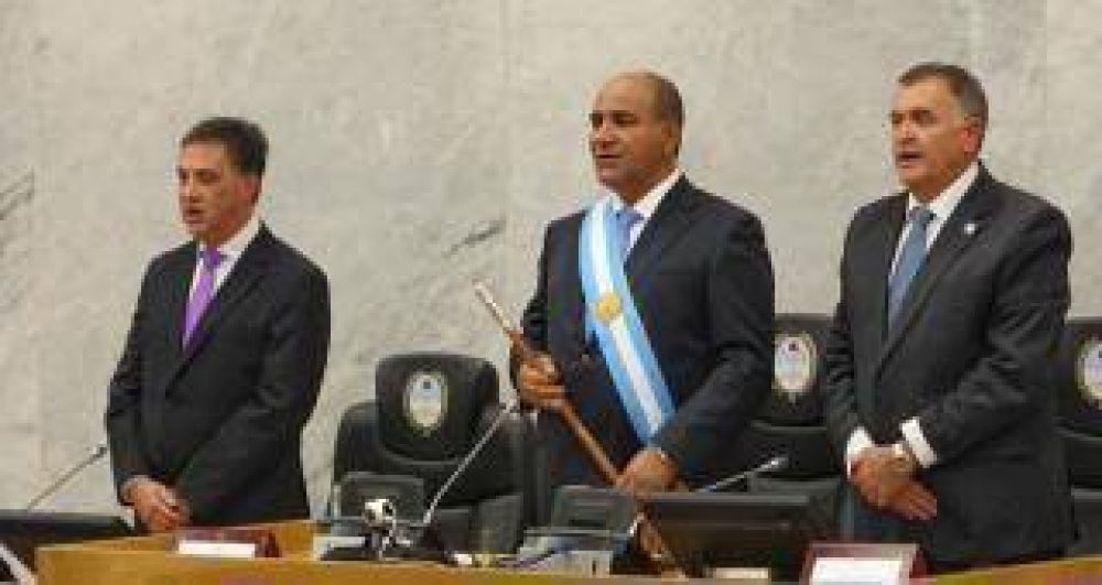 Manzur: �Realizamos 1600 operativos de seguridad preventiva�
