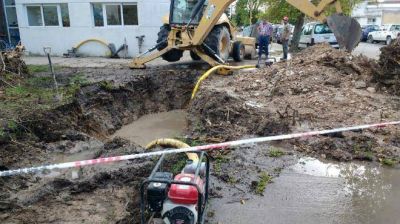 Reparan p�rdida en la Torre Tanque y prev�n complicaciones en el suministro