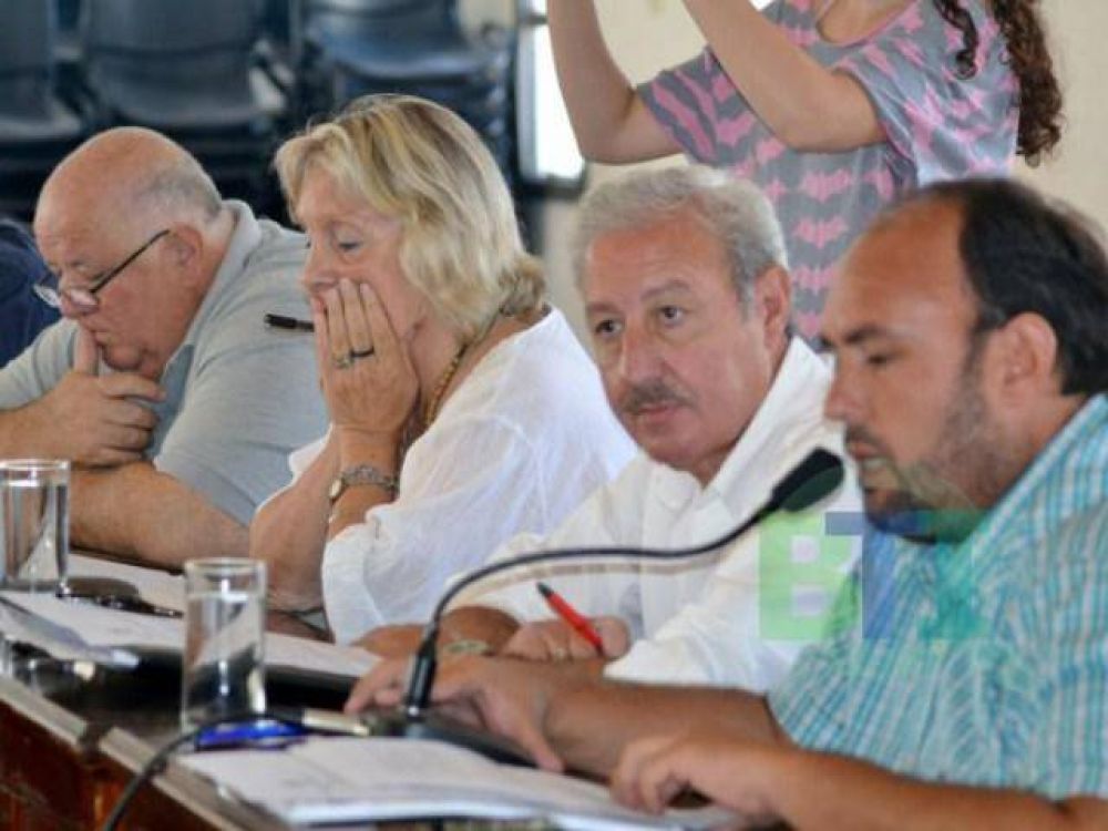 El bloque de concejales del FpV solicitan sesi�n extraordinaria