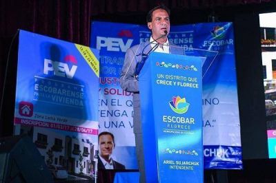 Ariel Sujarchuk present� el PEV
