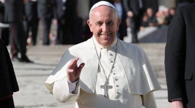 Chile tiene que construir su futuro desde su identidad cristiana, afirma el Papa a obispos