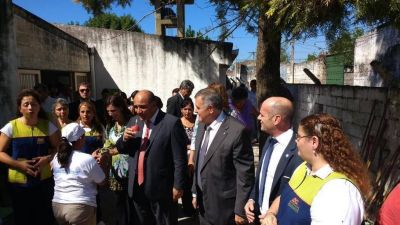 Manzur evit� la confrontaci�n con Alfaro y critic� a la Naci�n