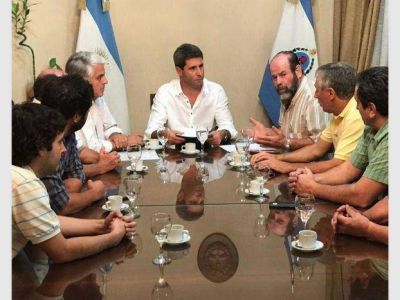 U�ac tuvo que viajar a Mendoza para reunirse con Cornejo por el acuerdo del mosto