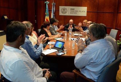 Satisfacci�n de Arroyo en reuni�n de Gabinete con algunas ausencias