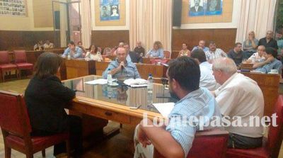 Vicente debi� explicar a los concejales la �llamativa� salida del Jefe de Compras