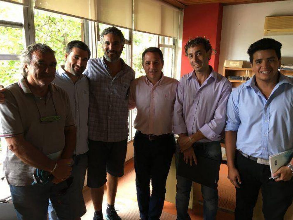 Gral. Alvarado: Importante reunin de autoridades del Colegio de Tcnicos con el Secretario de Obras Pblicas