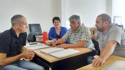 Vecinalistas critican que el alza en agua y cloacas es para sostener los costos y no para realizar obras