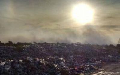 El fuego interminable, otra vez arde el basural de Carlos Paz