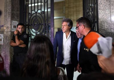 Tapia fracas� en la negociaci�n con Marchi y sigue el paro del f�tbol