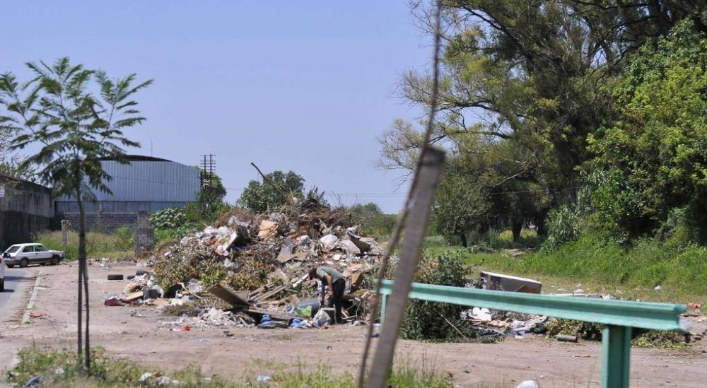 Potreros que volvieron a ser basurales en la ciudad de C�rdoba