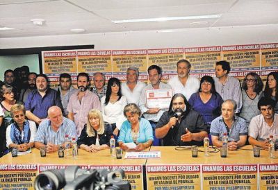 Docentes: el Gobierno se mantiene firme apoyado en sus encuestas
