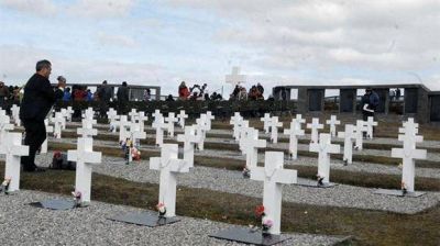 Comenz� la identificaci�n de restos de los soldados ca�dos en Malvinas