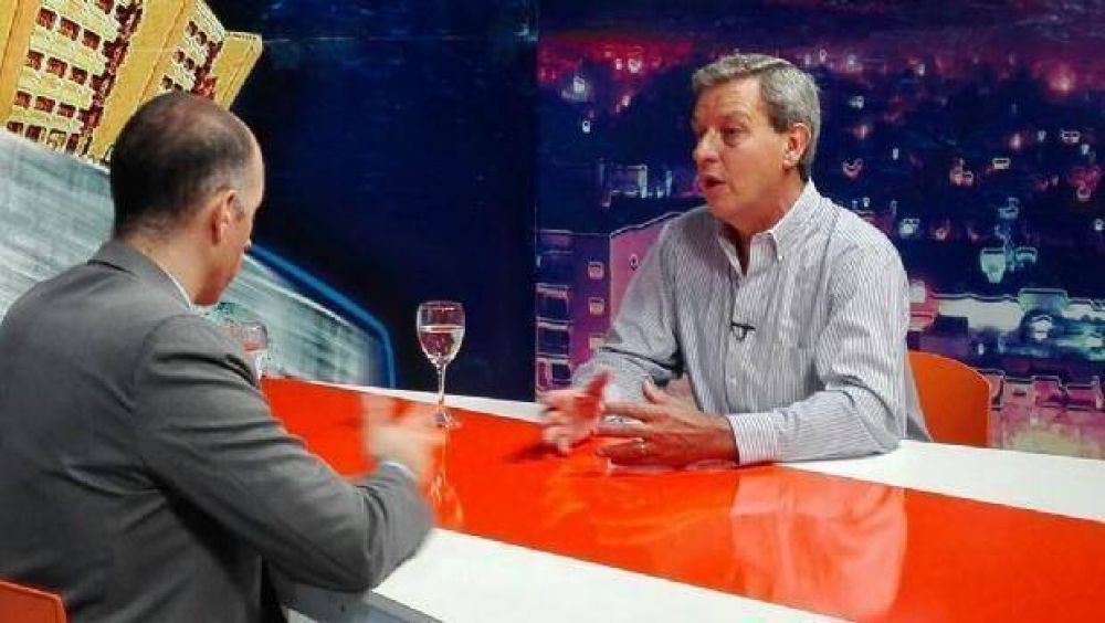Gattoni: �La provincia va a hacer un esfuerzo, pero los docentes tienen que definir su actitud�