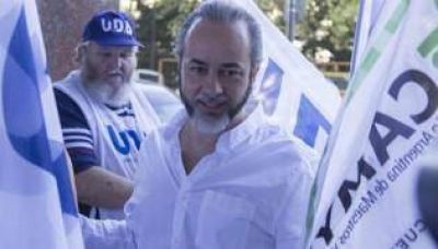 Sigue el conflicto: el martes el Gobierno recibir� a los docentes