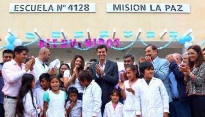 Urtubey abri� el ciclo lectivo en Misi�n La Paz y evit� referirse al paro docente