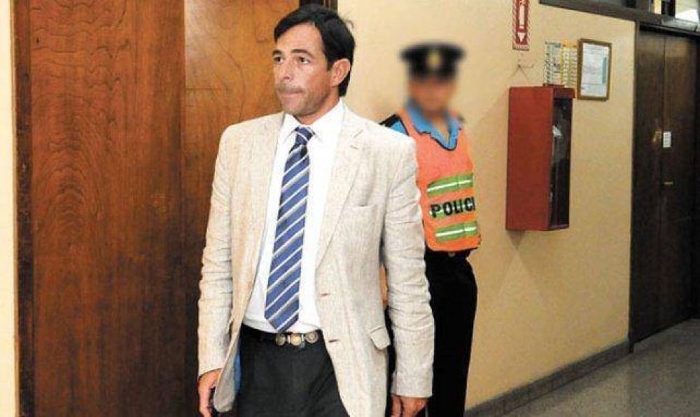 Renunci� el fiscal adjunto del procurador, Fernando Guzzo, y contin�a como fiscal de C�mara