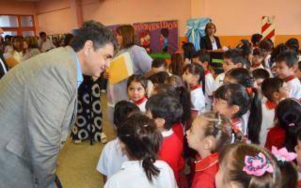 Jorge Macri inaugur� el ciclo lectivo de la escuela municipal en Vicente L�pez